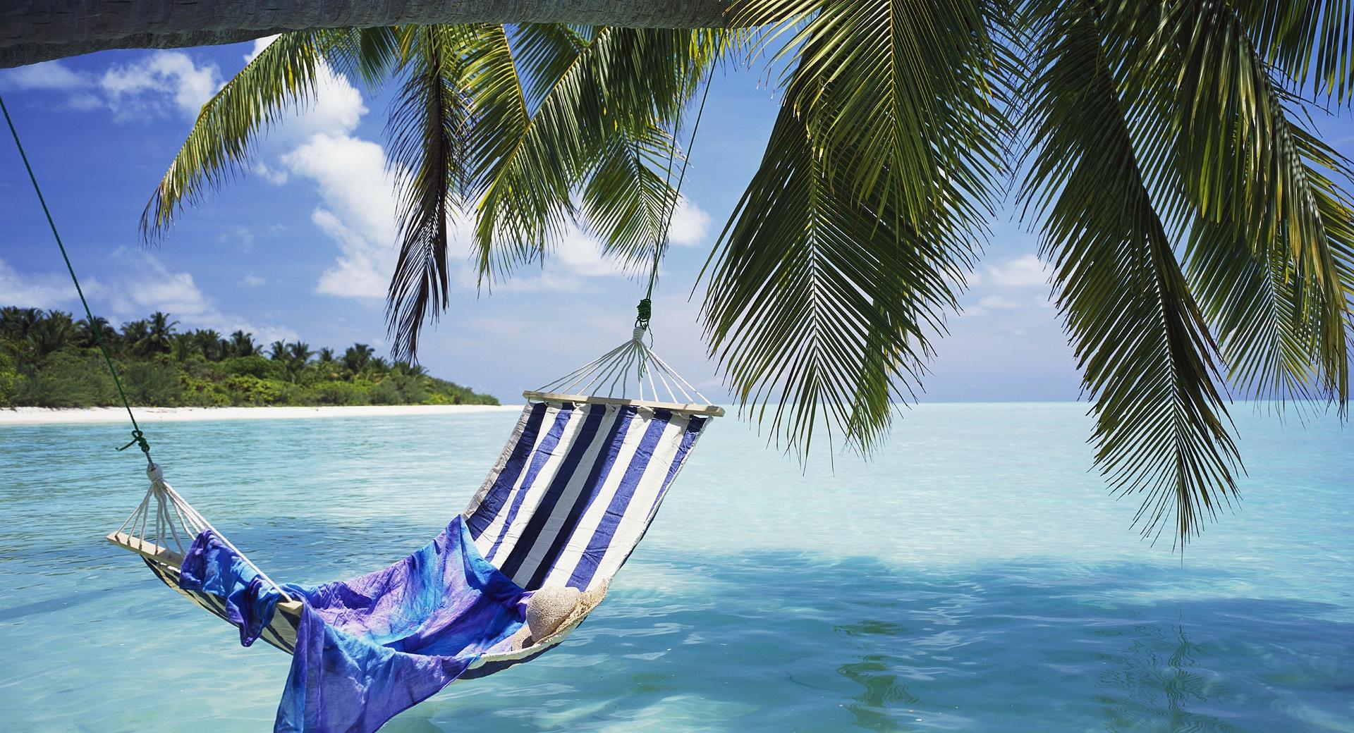 Hammock Maldives at 320 x 480 iPhone size wallpapers HD quality