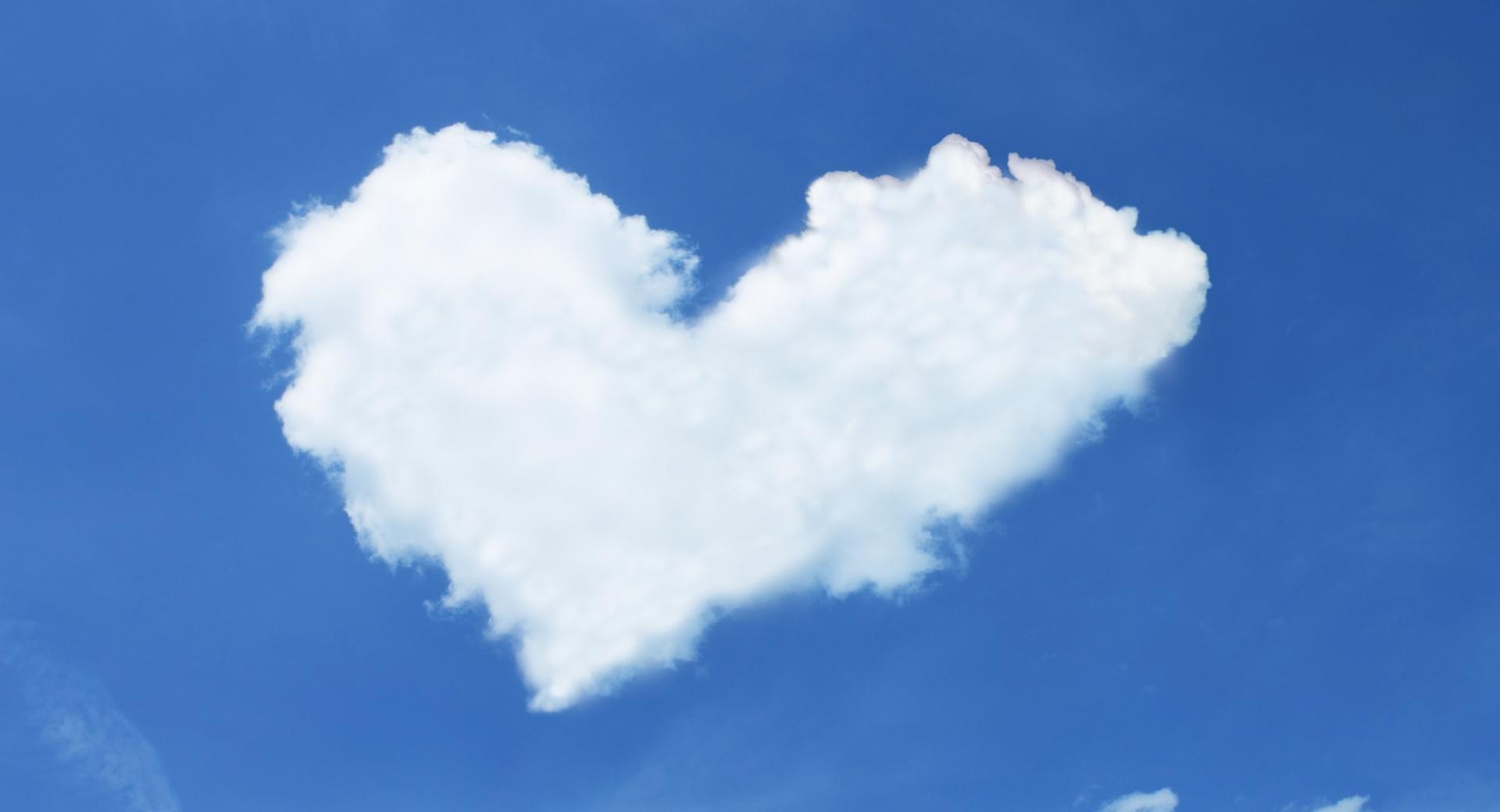Heart Cloud at 1024 x 768 size wallpapers HD quality