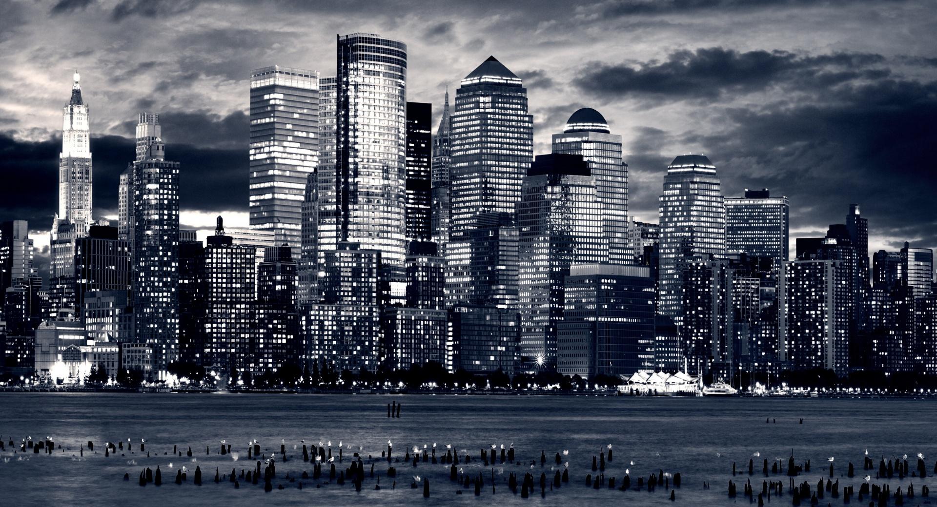 Manhattan Panorama In Black And White wallpapers HD quality