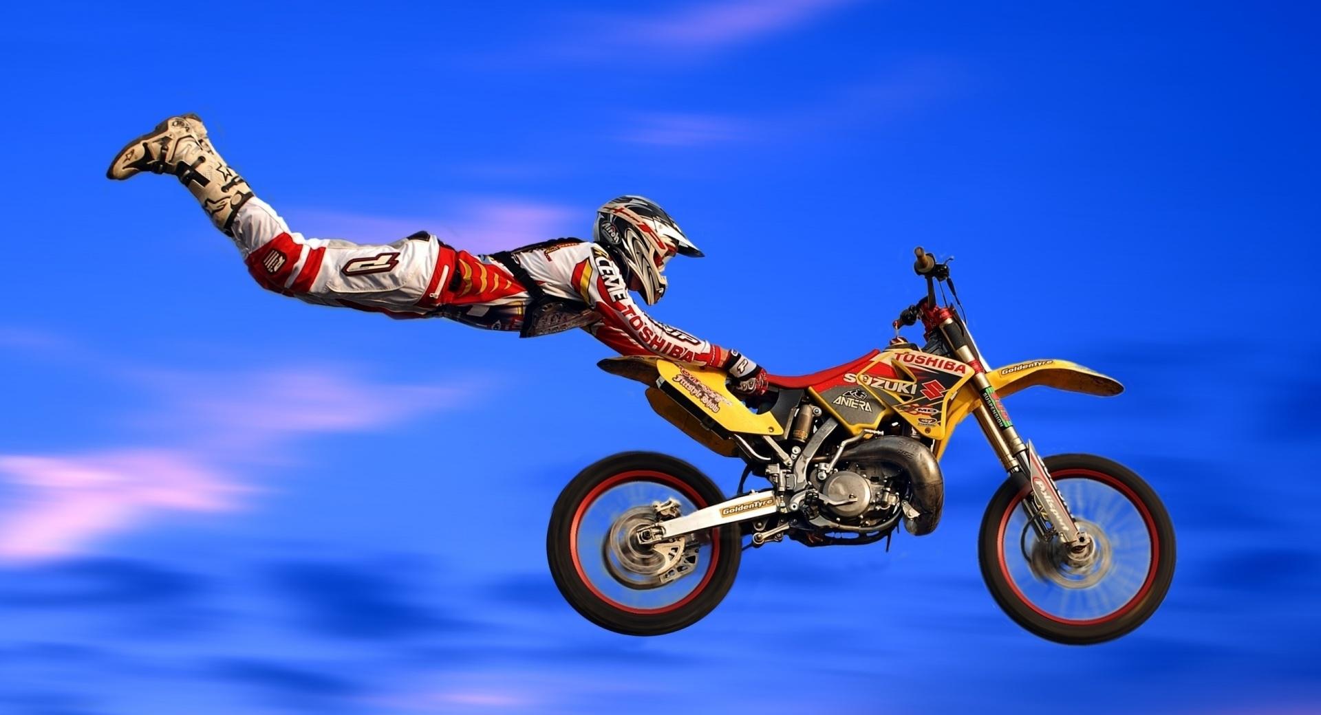 Motocross Jumps at 320 x 480 iPhone size wallpapers HD quality