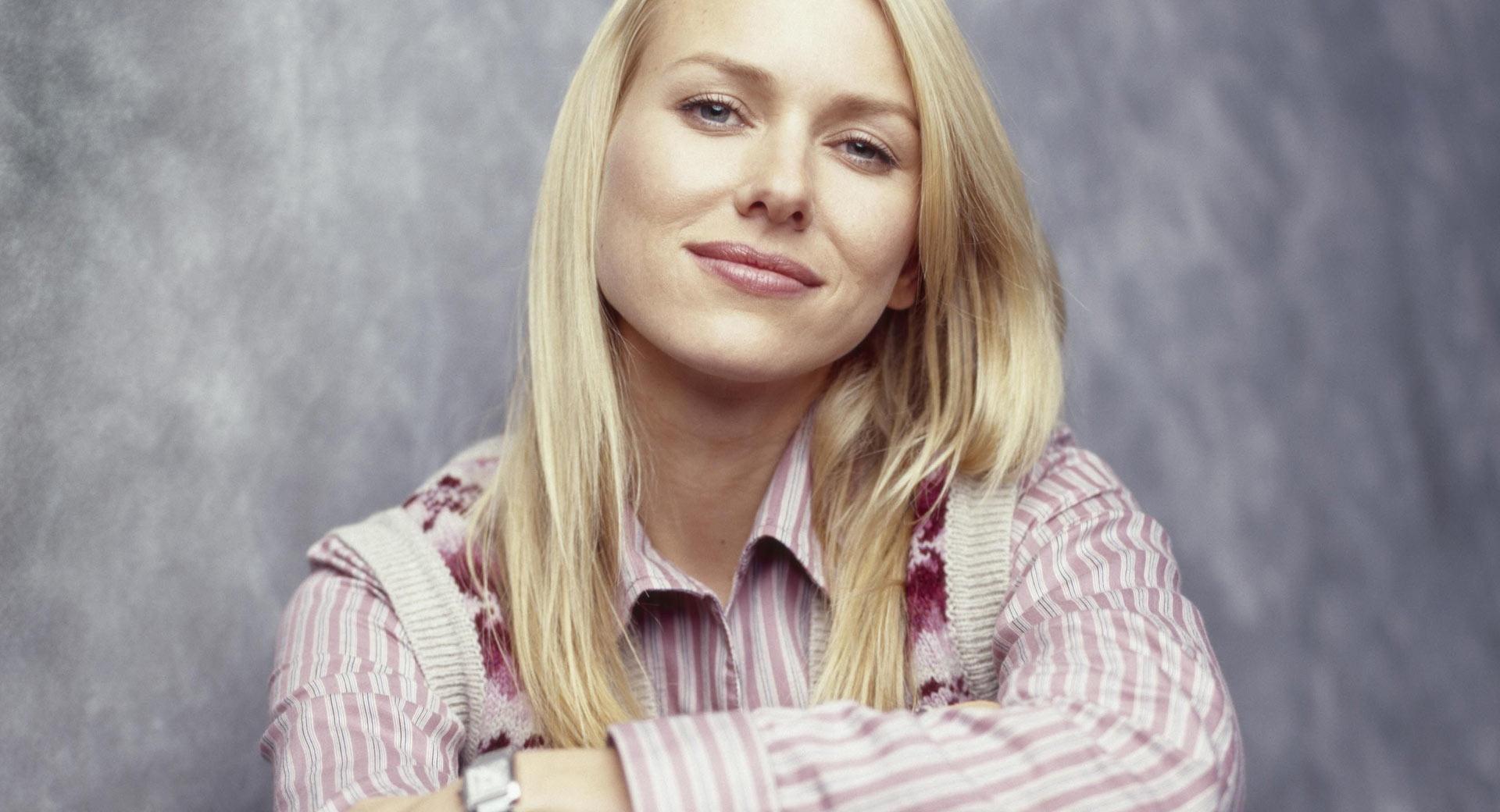 Naomi Watts 7 at 320 x 480 iPhone size wallpapers HD quality