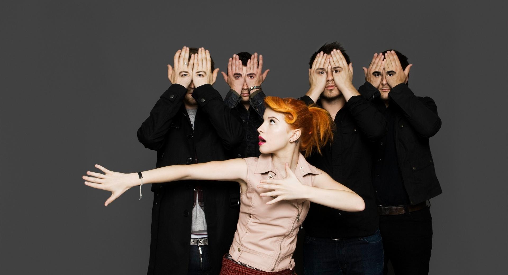 Paramore Photoshoot at 2048 x 2048 iPad size wallpapers HD quality