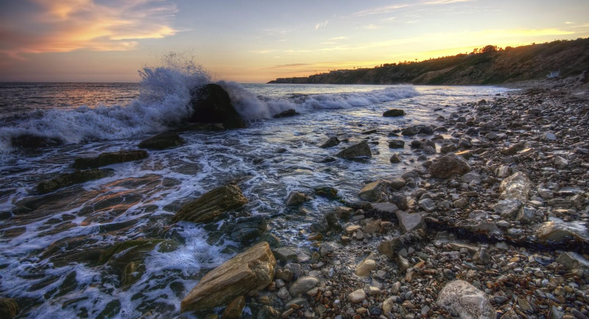 Rocky Beach At Sunset at 640 x 1136 iPhone 5 size wallpapers HD quality