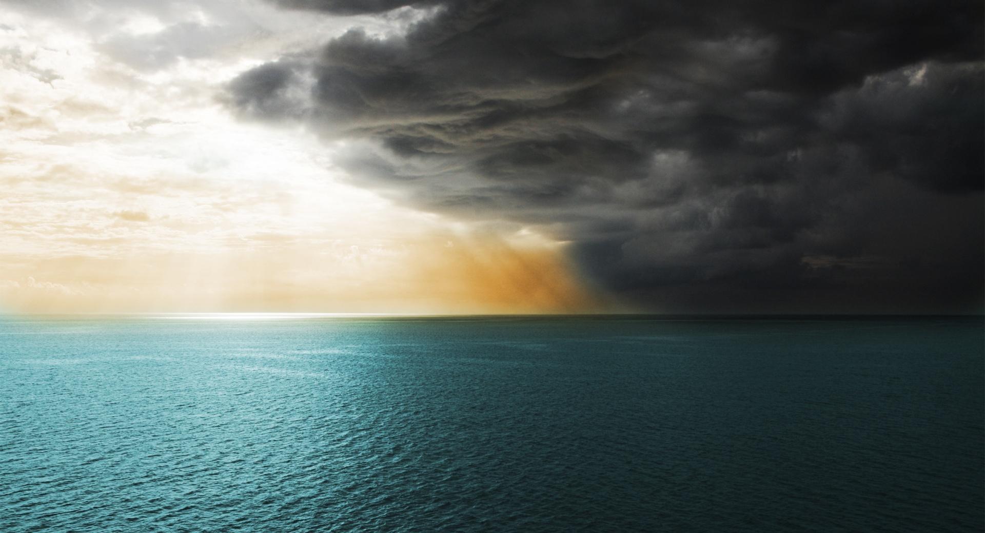 Sea Storm at 1600 x 1200 size wallpapers HD quality