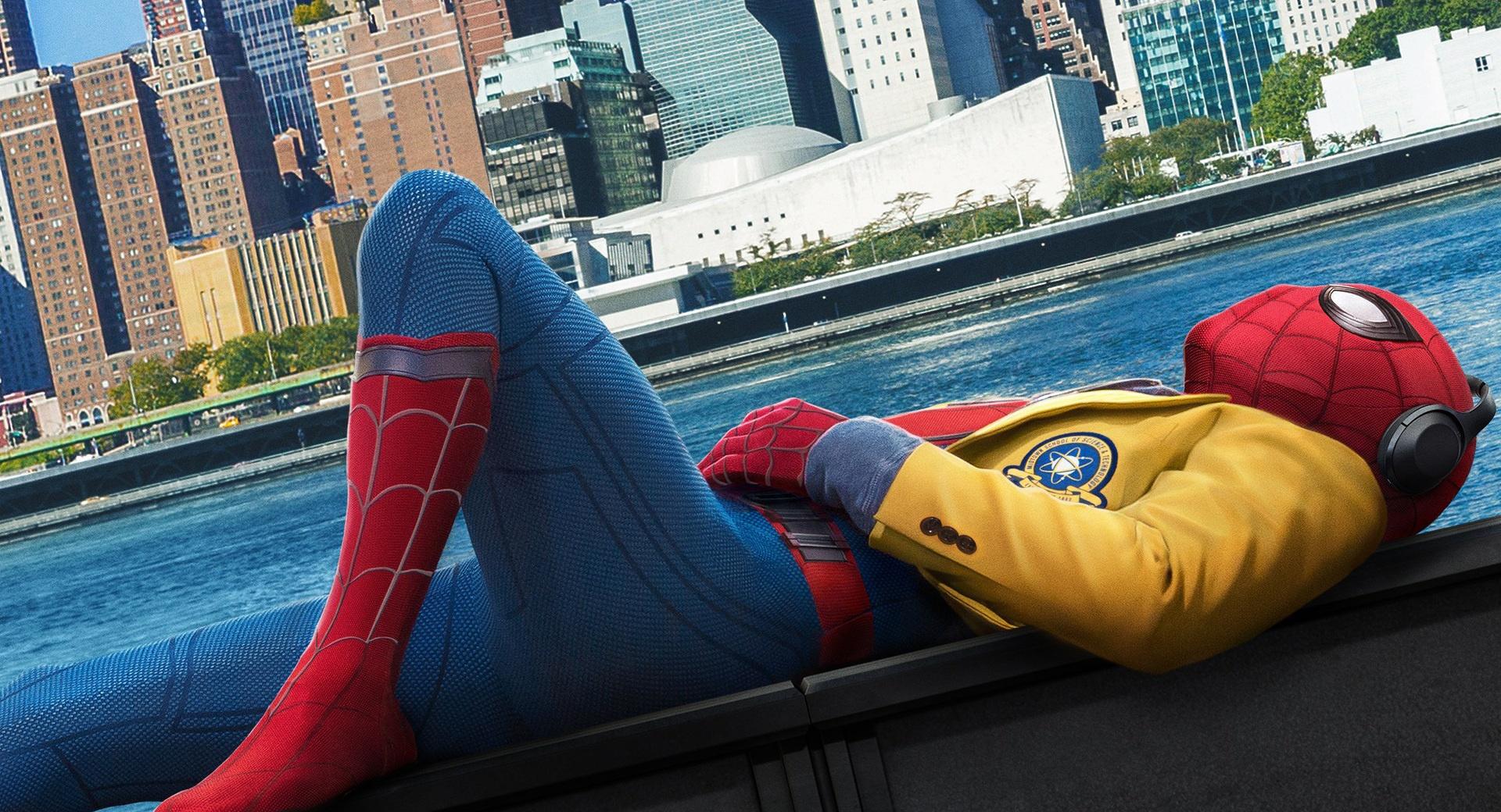 Spider-Man Homecoming 2017 at 1600 x 1200 size wallpapers HD quality
