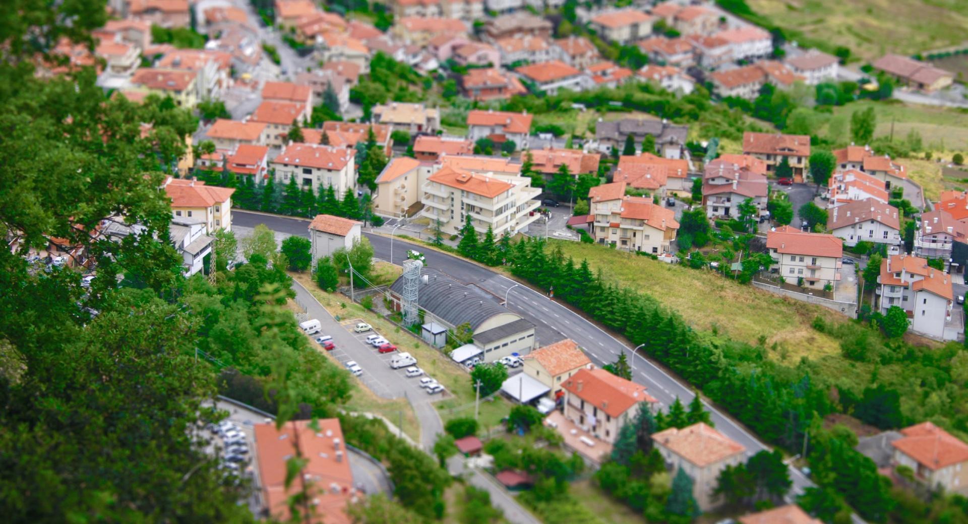 Tilt Shift Photography at 1600 x 1200 size wallpapers HD quality