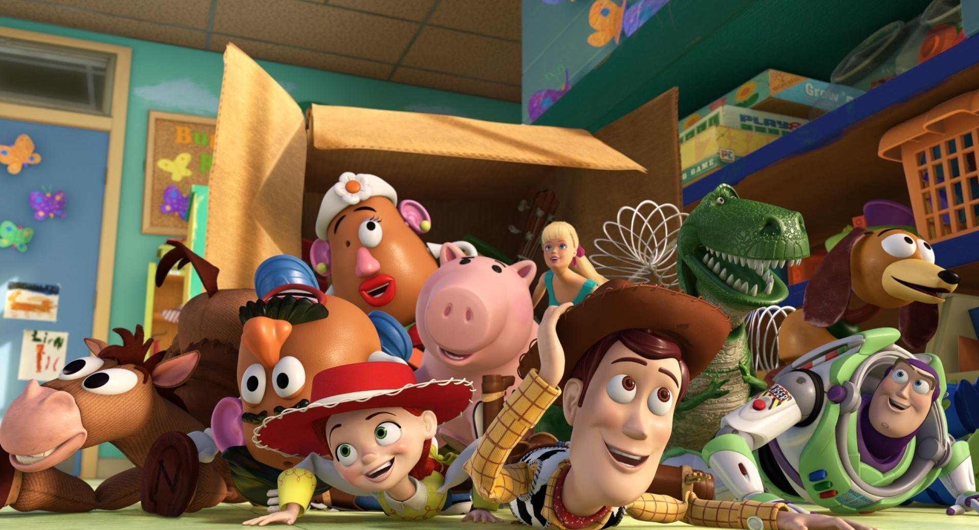 Toy Story 3 Box Toy at 1024 x 1024 iPad size wallpapers HD quality