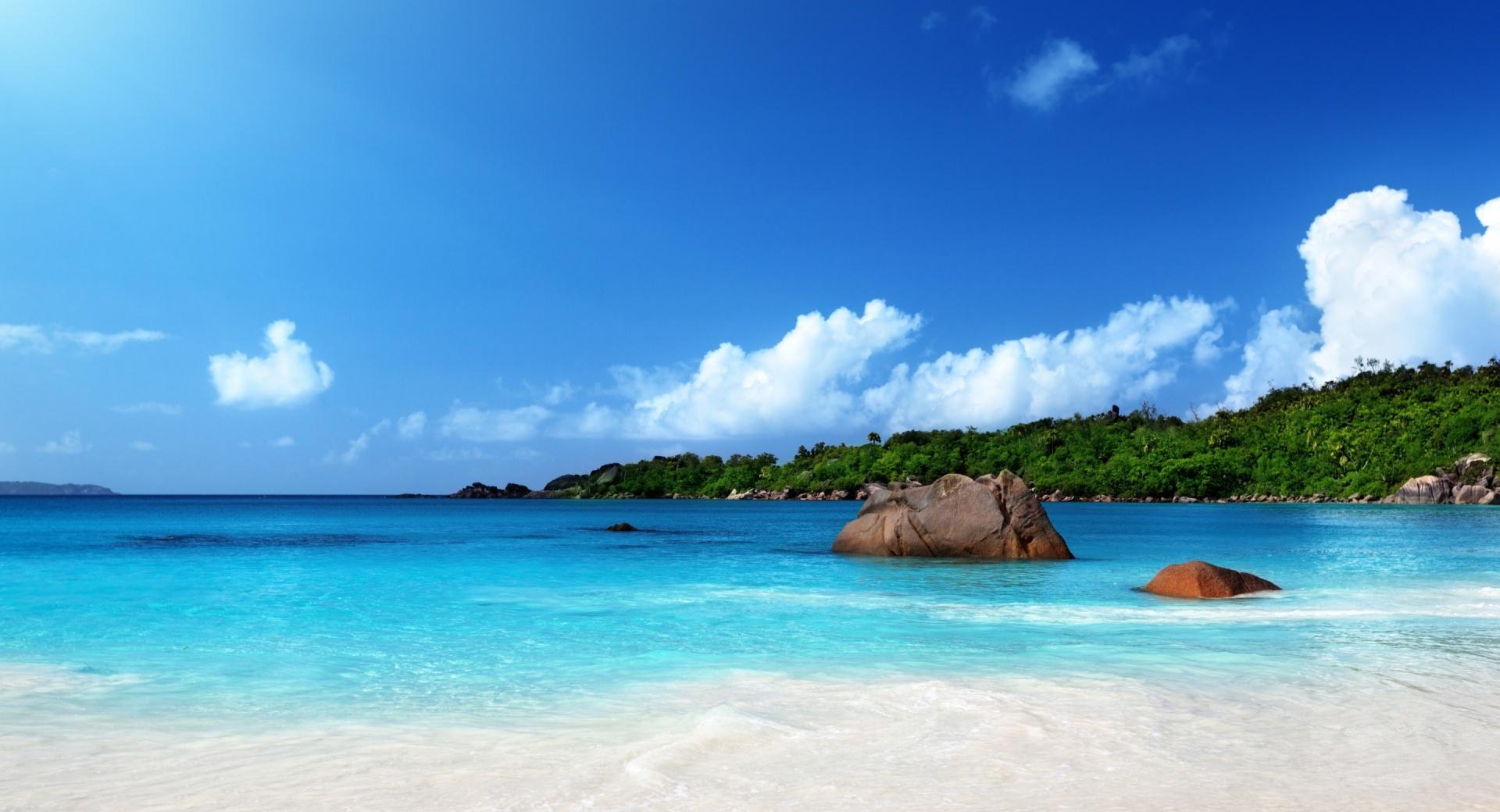 Tropical Beach Sunshine at 640 x 1136 iPhone 5 size wallpapers HD quality