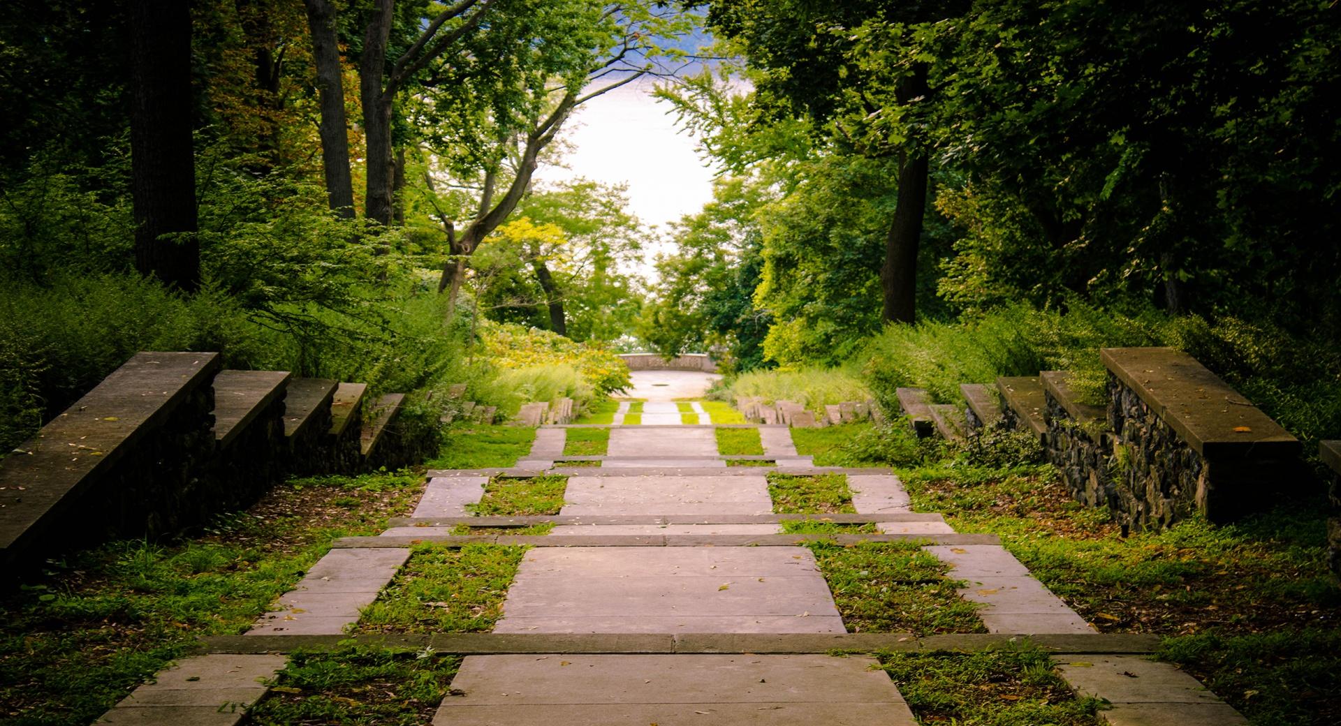 Untermyer Park IV at 2048 x 2048 iPad size wallpapers HD quality