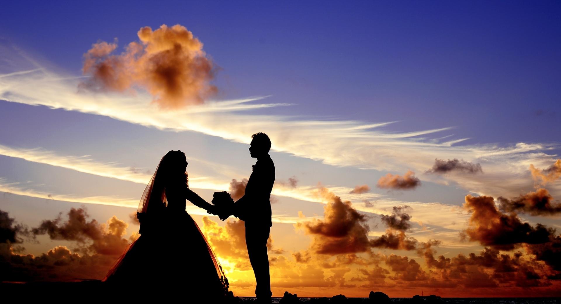 Wedding Tropical Sunrise Silhouette at 1024 x 768 size wallpapers HD quality