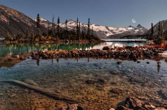 Splendid Mountain Lakes