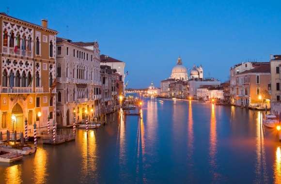 Venice At Night wallpapers hd quality