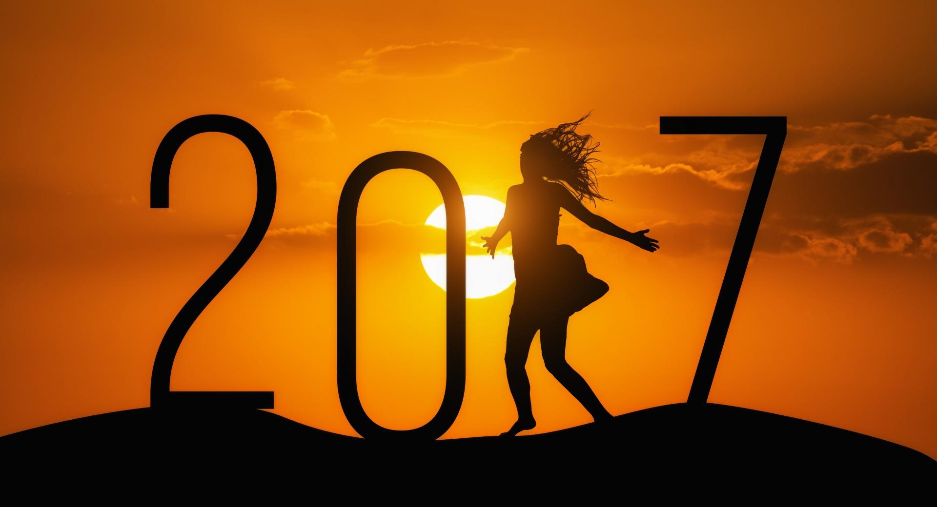 2017 Year at 1152 x 864 size wallpapers HD quality