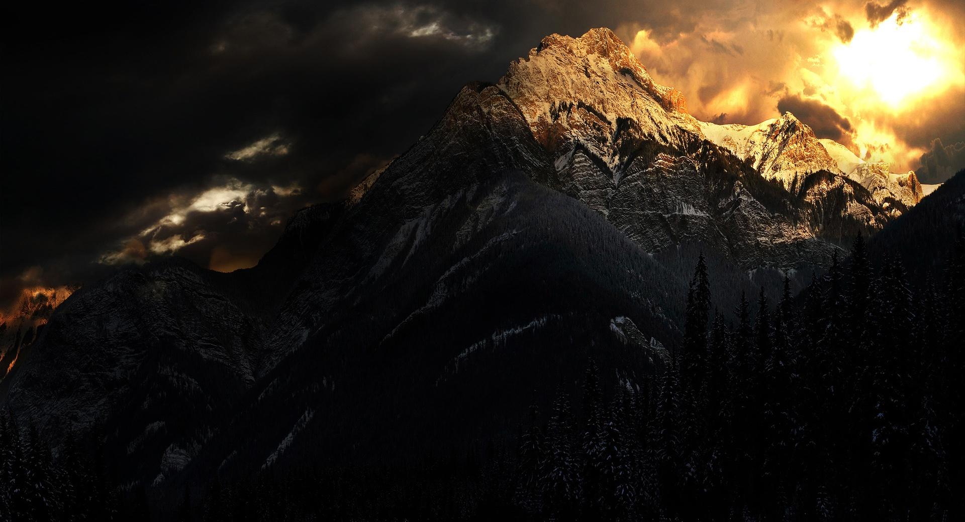Dark Mountain at 1280 x 960 size wallpapers HD quality