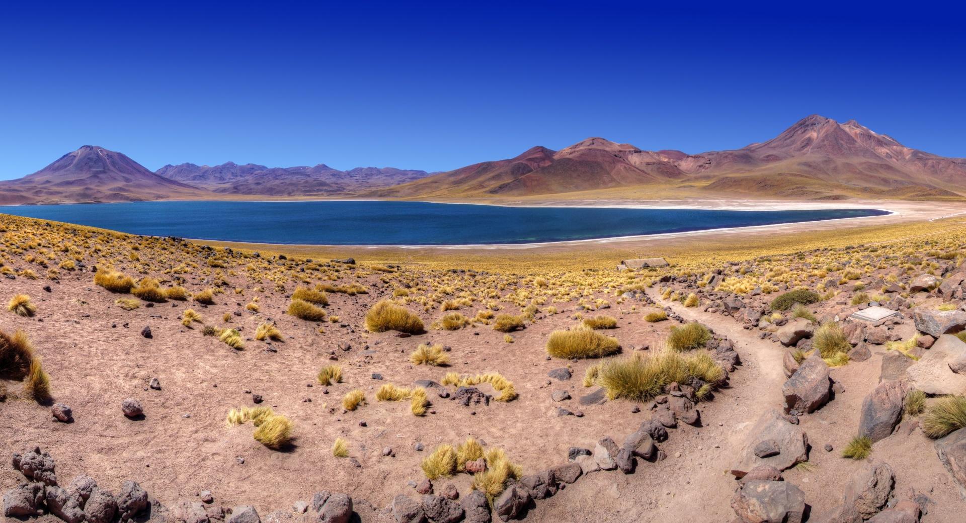 Desert Lake at 640 x 1136 iPhone 5 size wallpapers HD quality