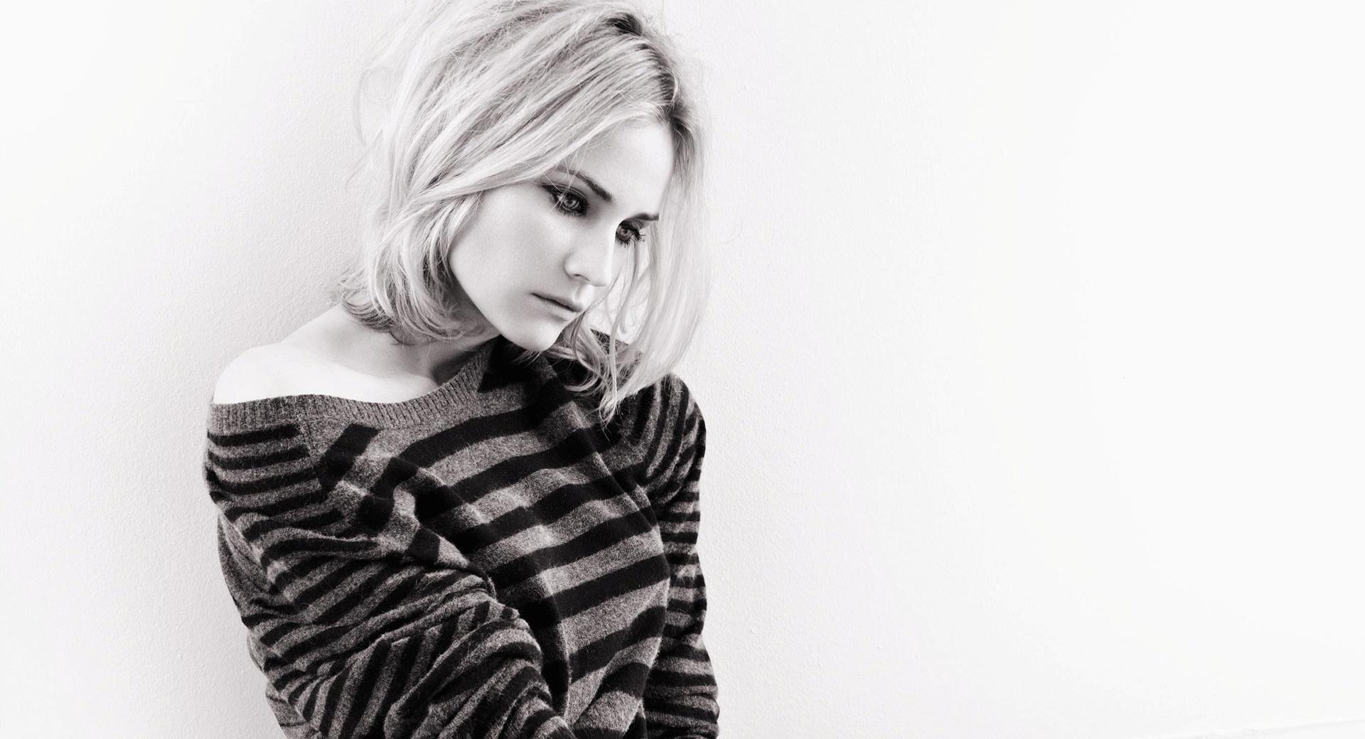 Diane Kruger Beautiful at 640 x 1136 iPhone 5 size wallpapers HD quality