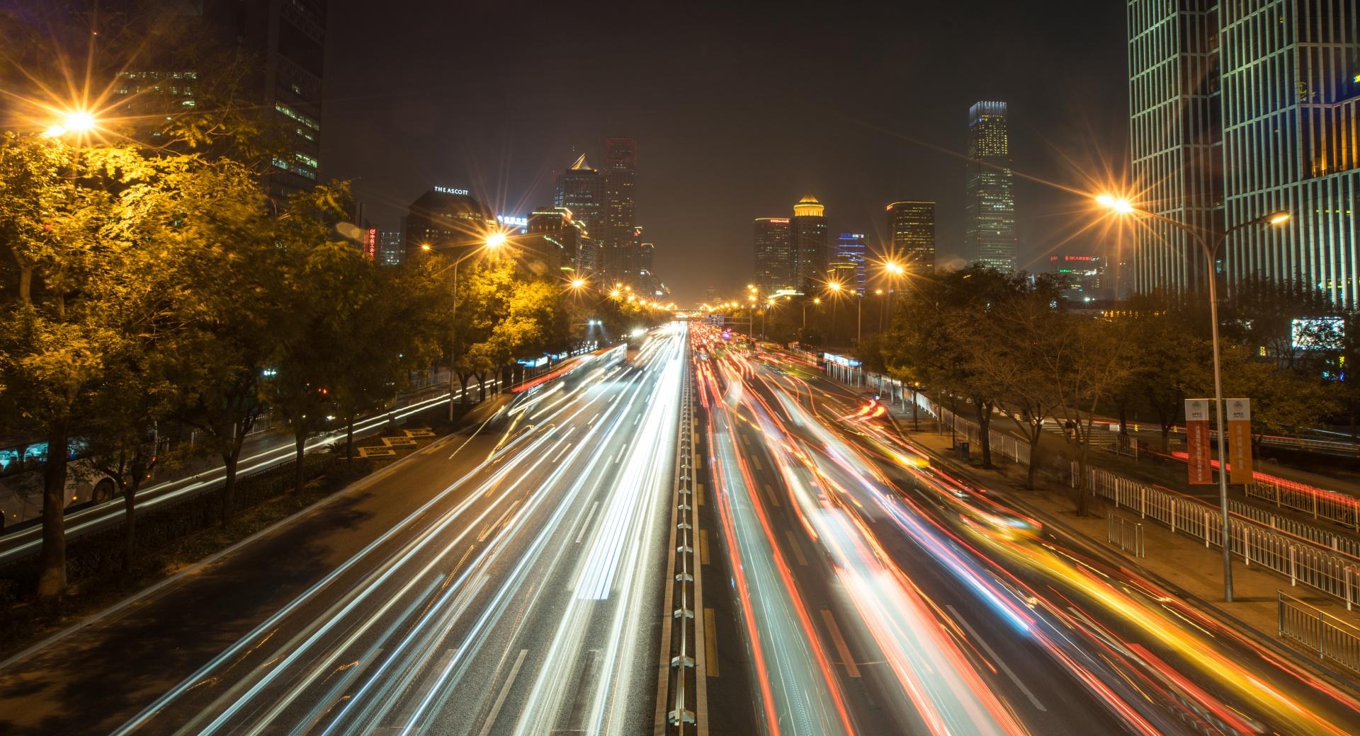 Evening Traffic in Beijing at 640 x 1136 iPhone 5 size wallpapers HD quality