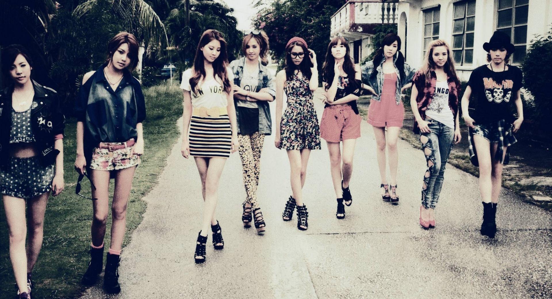 Girls Generation at 1280 x 960 size wallpapers HD quality