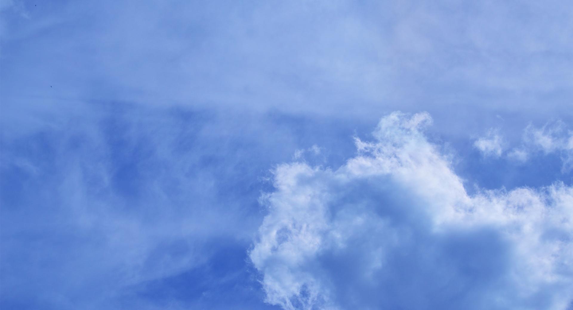 Heart Shaped Cloud at 750 x 1334 iPhone 6 size wallpapers HD quality