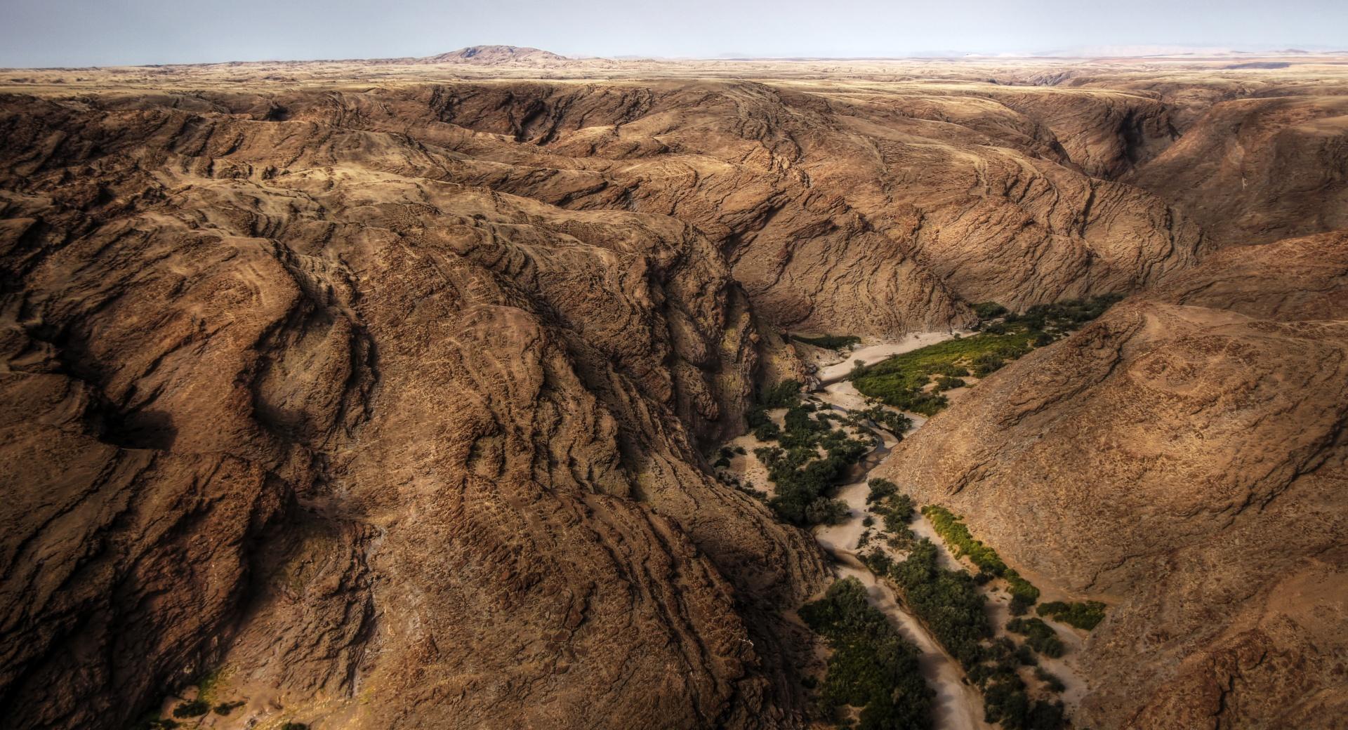 Kuiseb Canyon, Namibia at 2048 x 2048 iPad size wallpapers HD quality