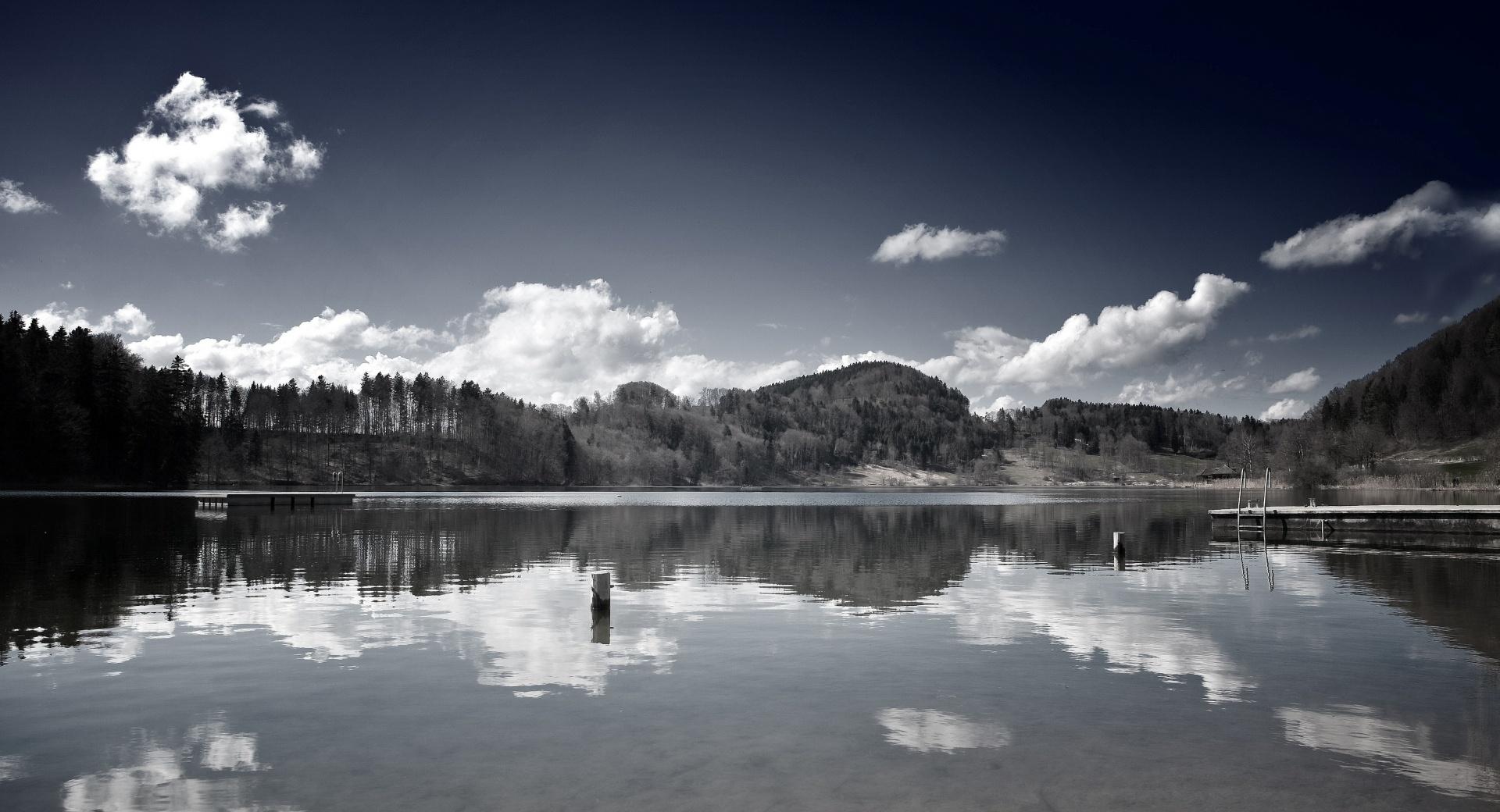 Lake In Black And White at 640 x 1136 iPhone 5 size wallpapers HD quality