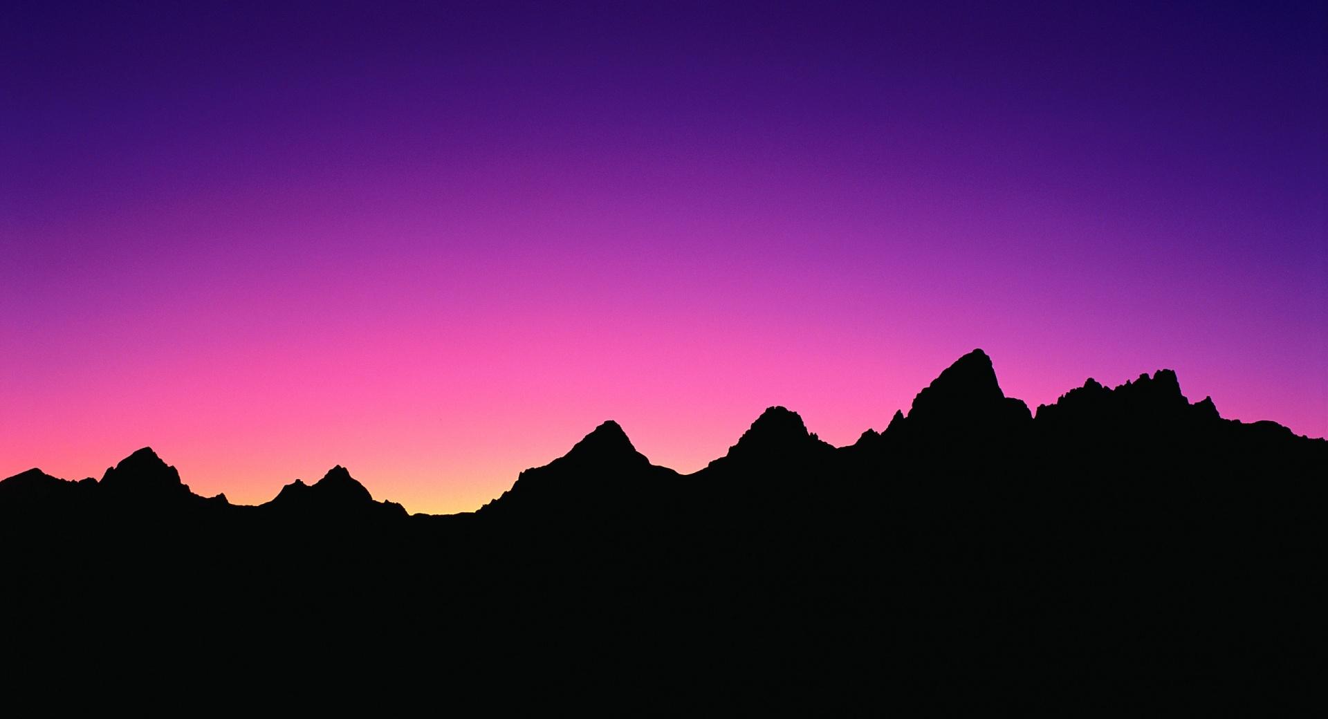 Mountain Silhouette at 1152 x 864 size wallpapers HD quality