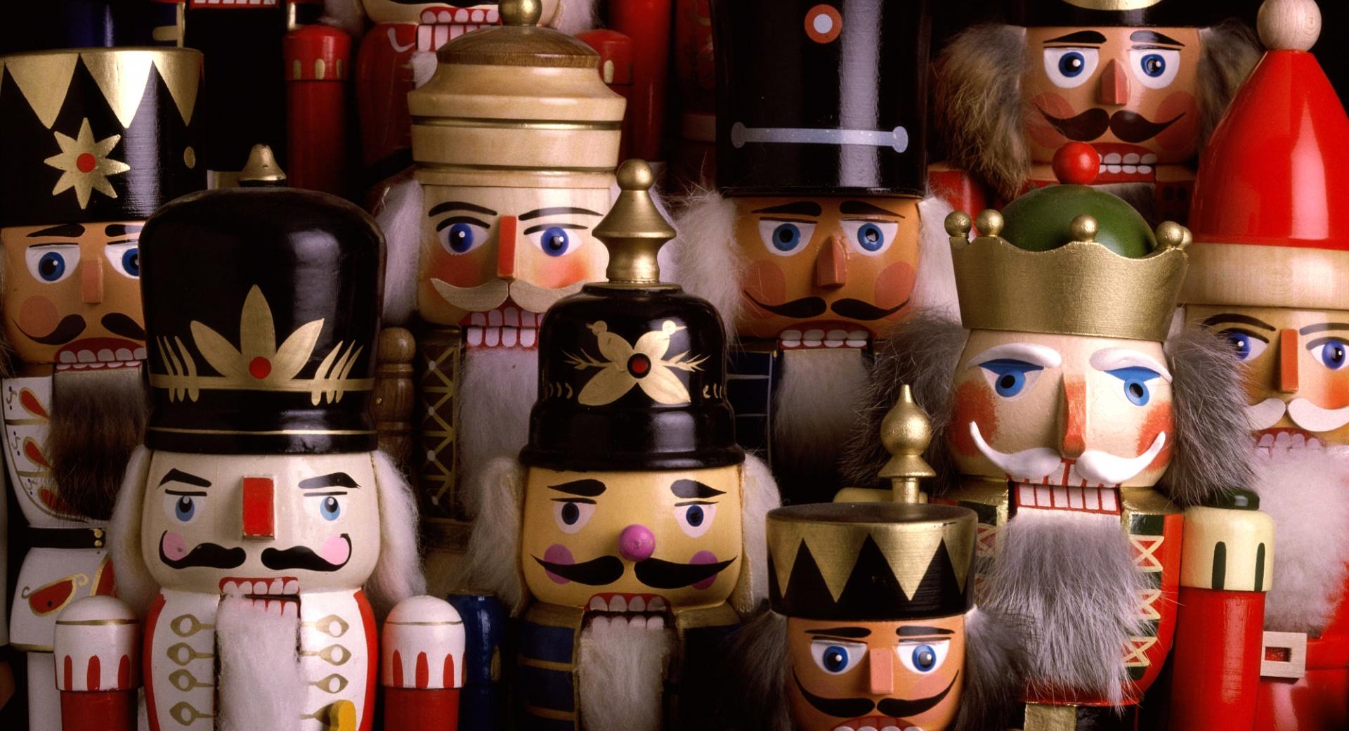 Nutcracker Troop at 640 x 1136 iPhone 5 size wallpapers HD quality