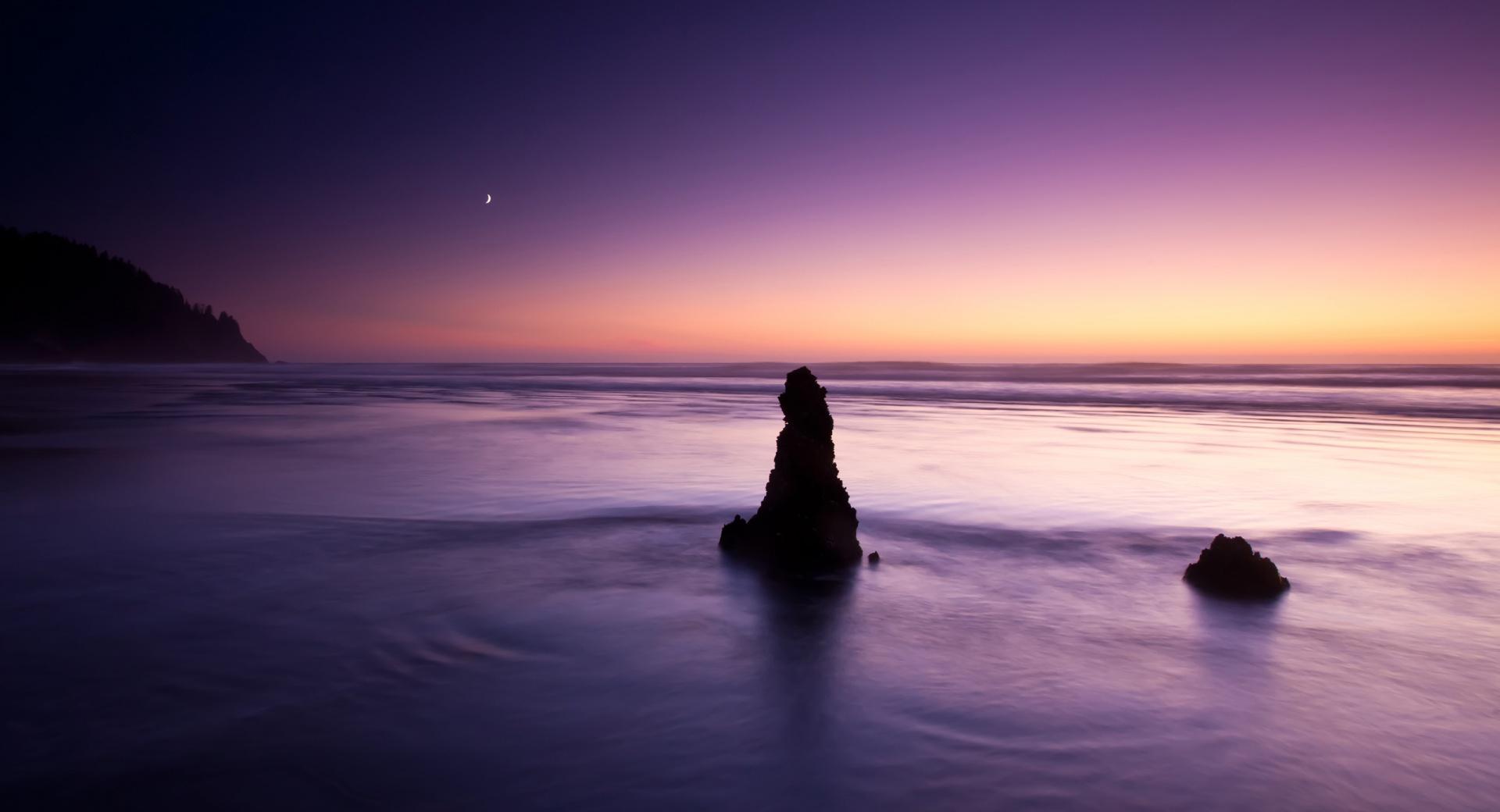 Purple Evening On The Beach at 2048 x 2048 iPad size wallpapers HD quality