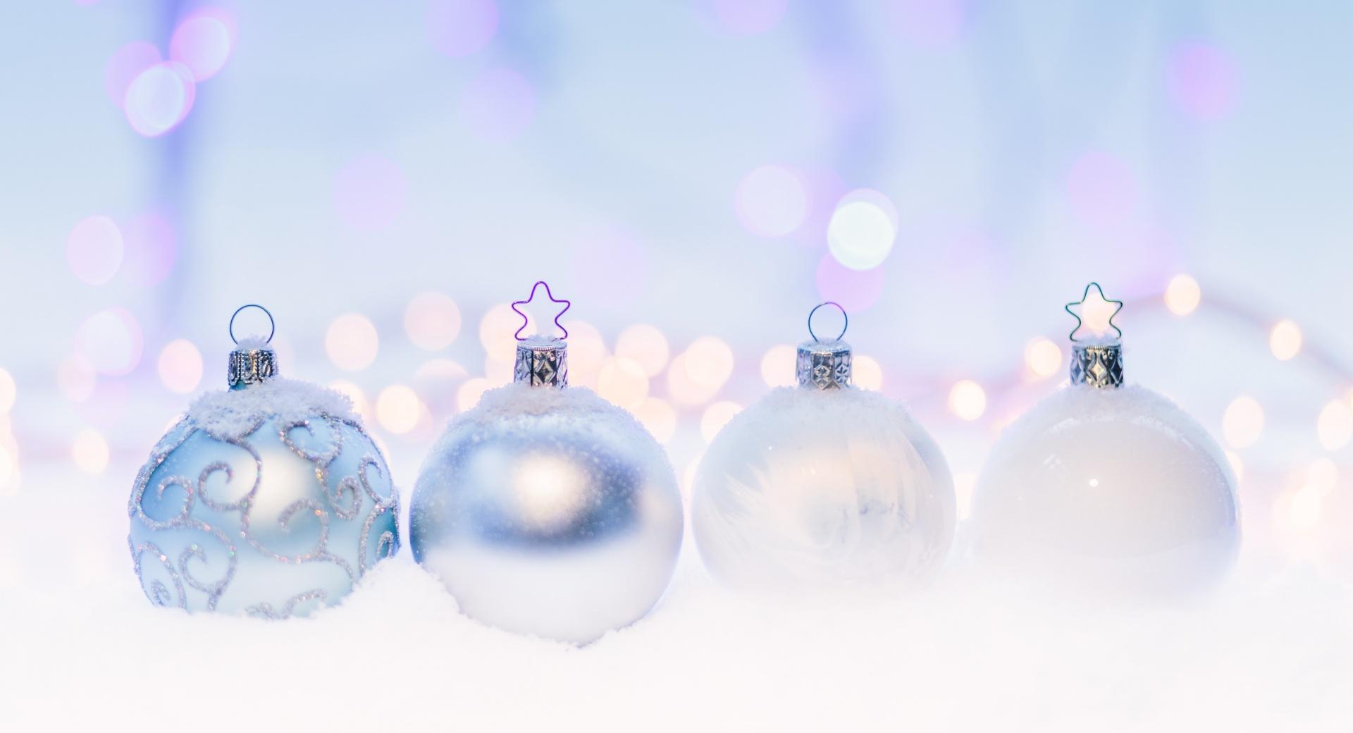 Silver Christmas Balls at 640 x 1136 iPhone 5 size wallpapers HD quality