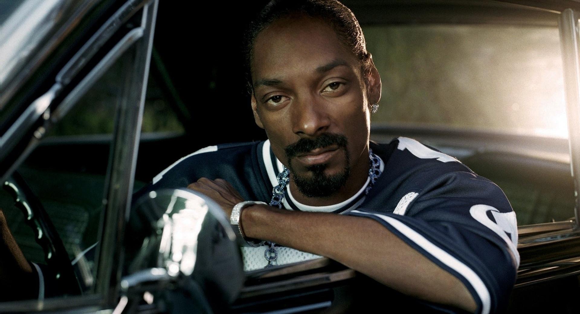 Snoop Dogg Rapper at 1024 x 768 size wallpapers HD quality