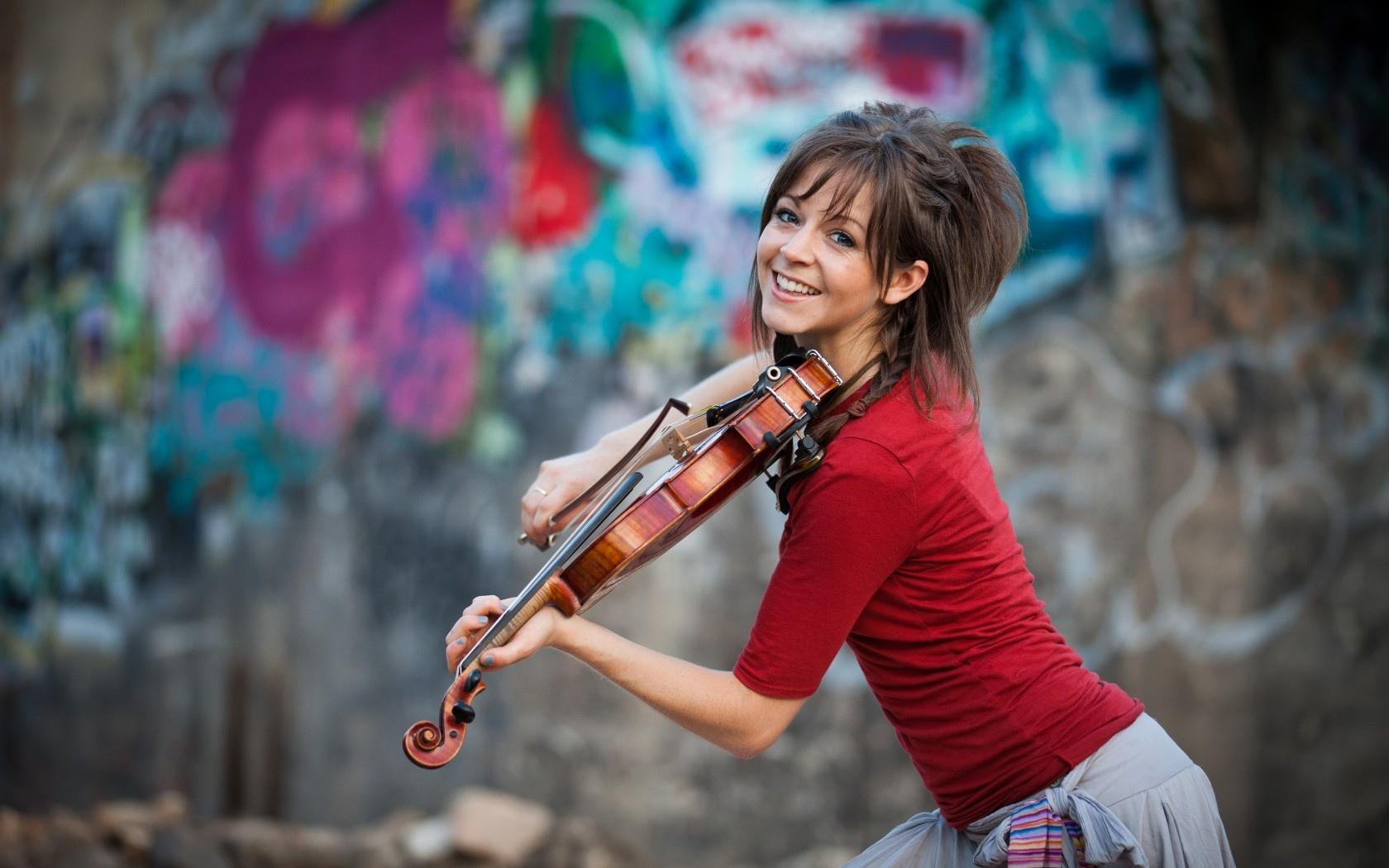Веселая девушка со скрипкой (Lindsey Stirling) без смс