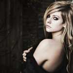 Avril Lavigne Goodbye Lullaby widescreen