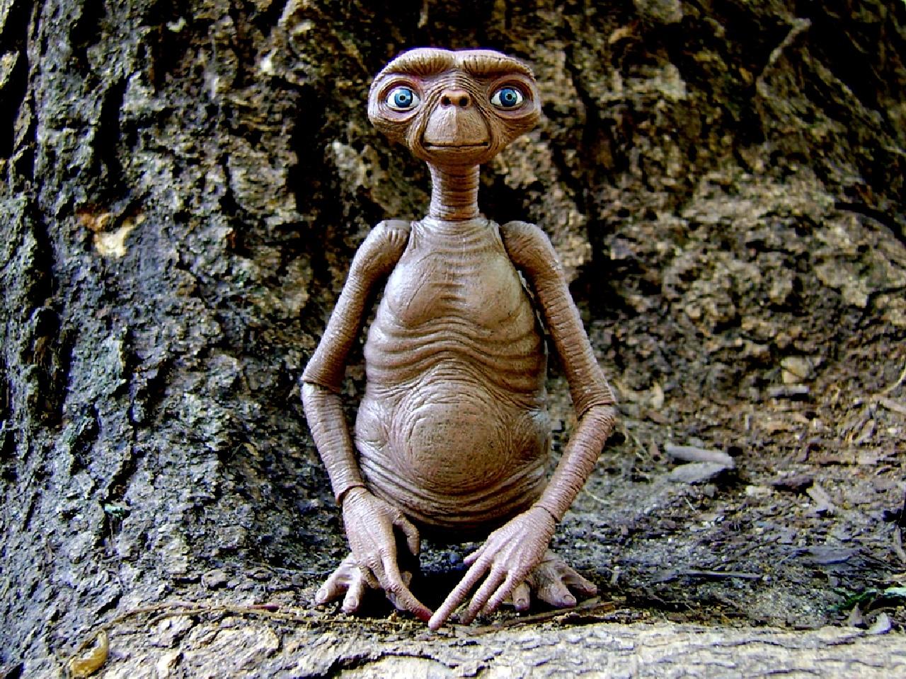 E.T. the Extra-Terrestrial download the new for mac