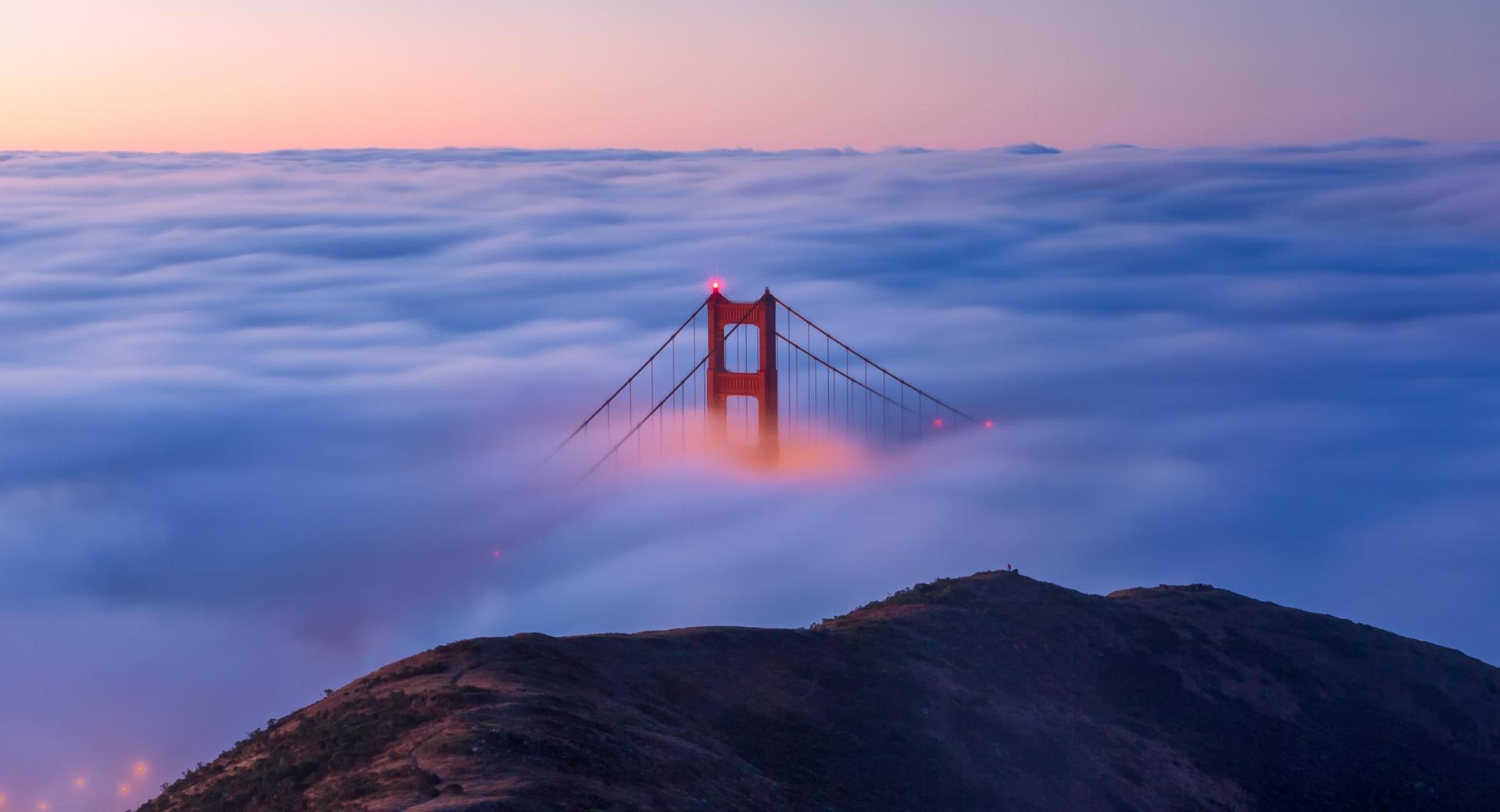Golden Gate Bridge Fog Sunrise at 1334 x 750 iPhone 7 size wallpapers HD quality