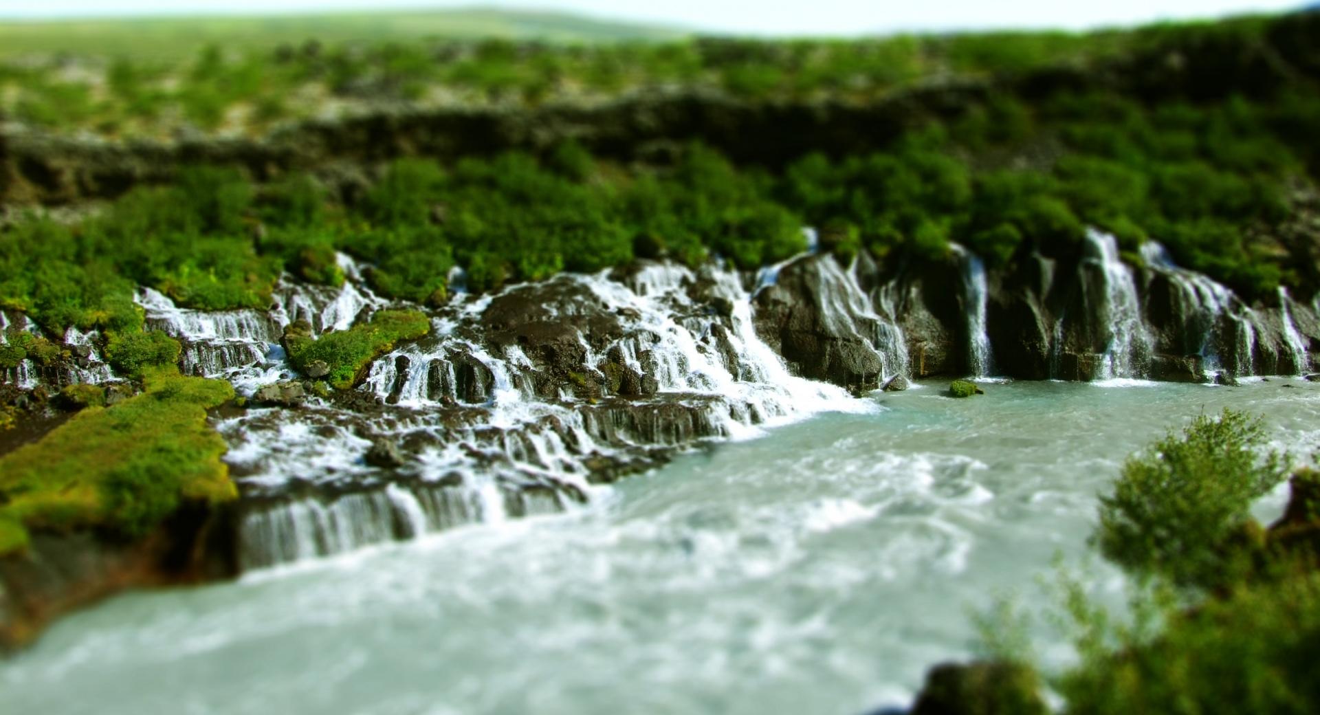 Jungle Waterfall, Tilt And Shift Effect at 1600 x 1200 size wallpapers HD quality