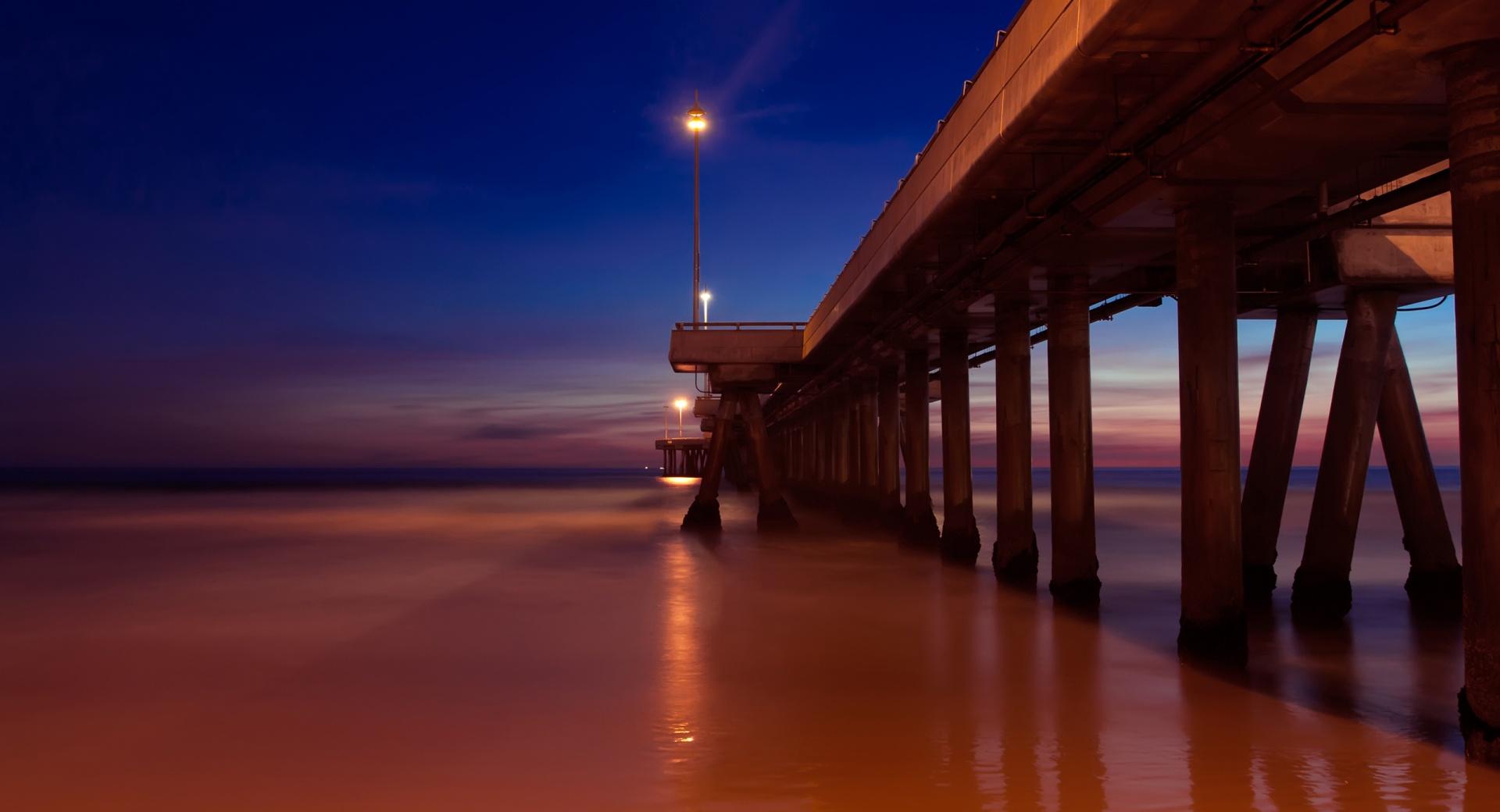 Pier At Night at 2048 x 2048 iPad size wallpapers HD quality