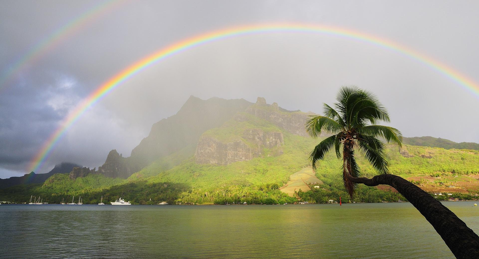 Rainbow Over Cooks Bay, Moorea, French Polynesia at 1600 x 1200 size wallpapers HD quality