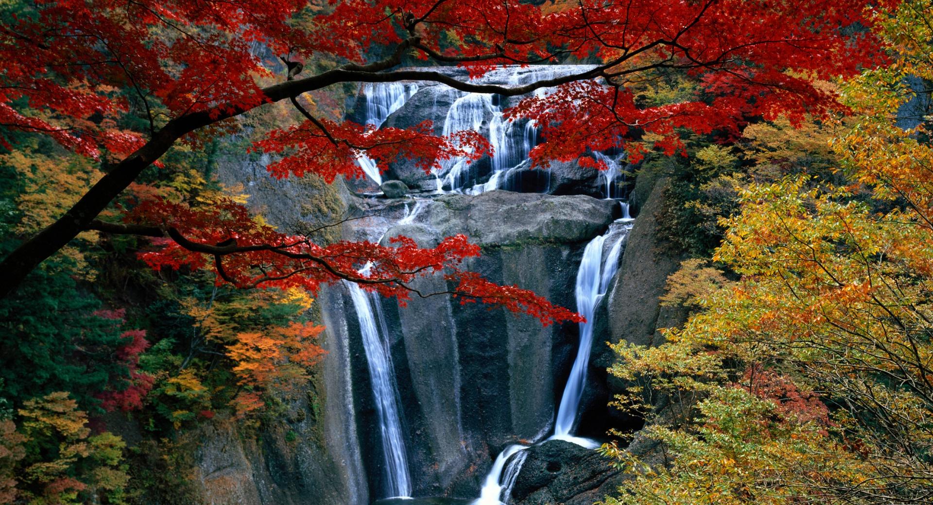 Waterfall, Autumn at 1600 x 1200 size wallpapers HD quality