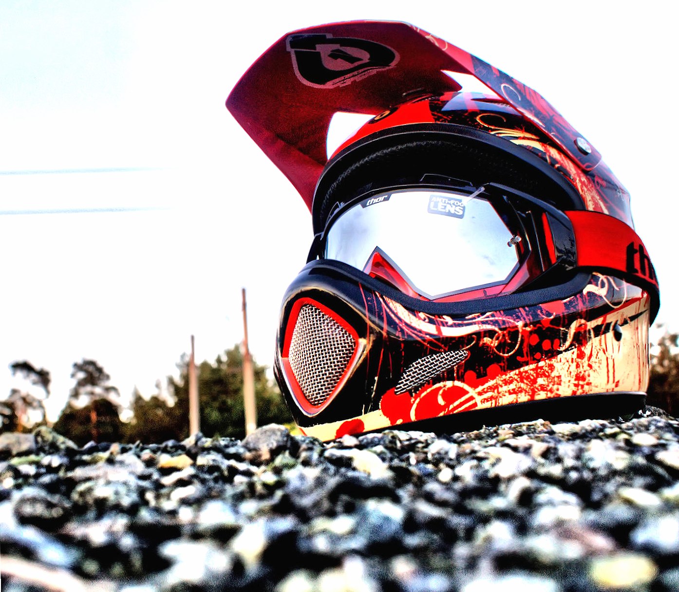 Motocross Helmet at 320 x 480 iPhone size wallpapers HD quality