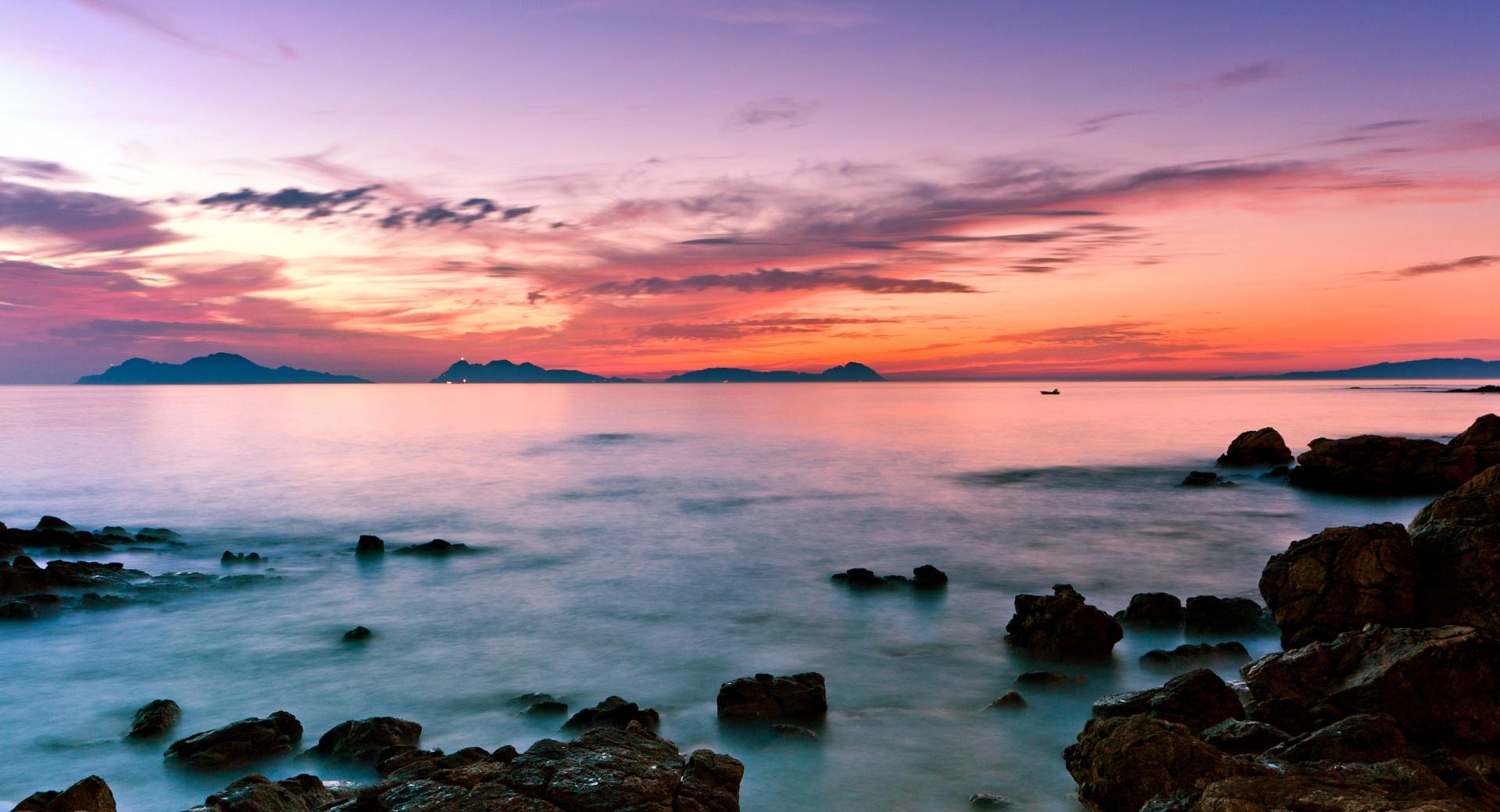 Seascape Sunset at 1280 x 960 size wallpapers HD quality