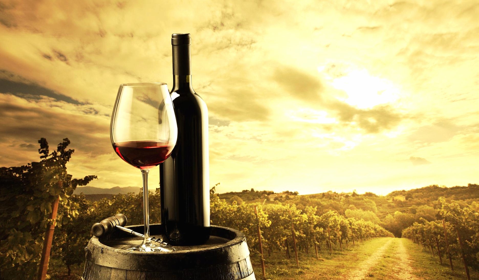 Sunset and wine at 320 x 480 iPhone size wallpapers HD quality