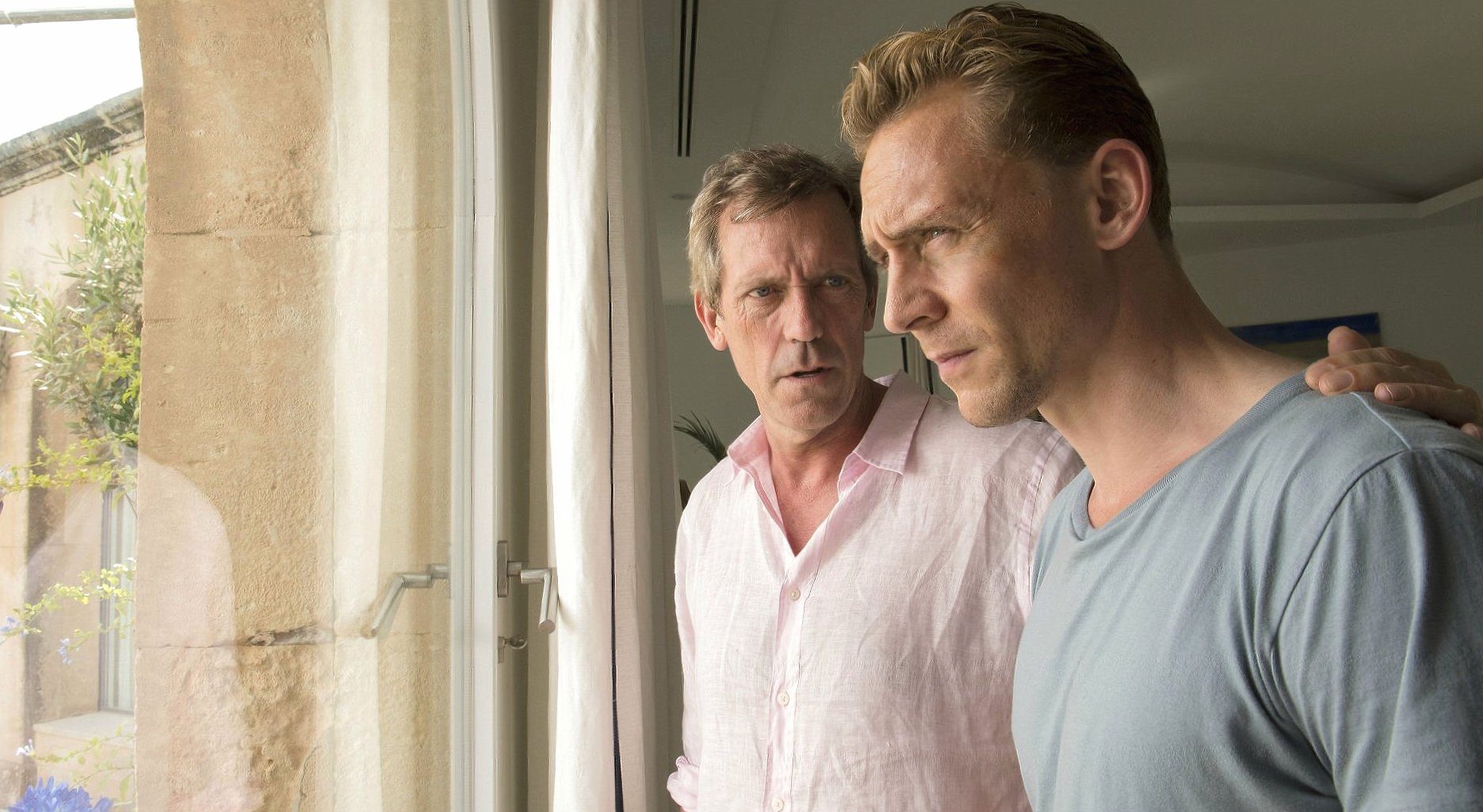 The Night Manager at 1152 x 864 size wallpapers HD quality