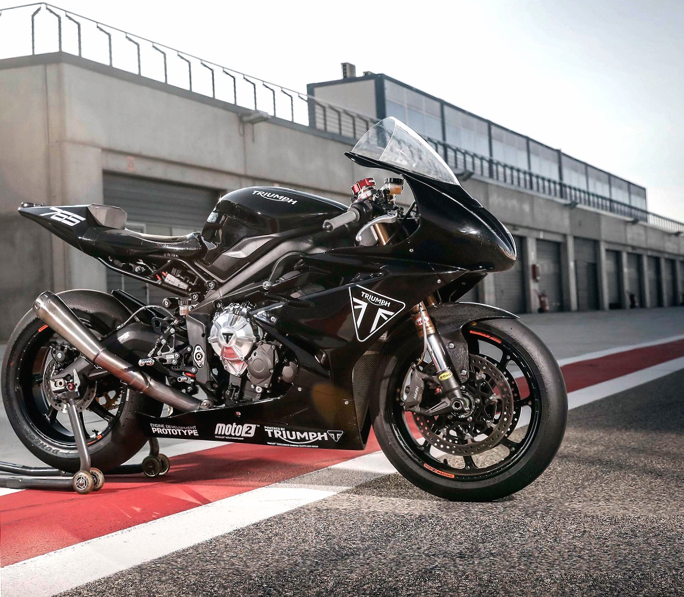 TRIUMPH DAYTONA 765 at 640 x 1136 iPhone 5 size wallpapers HD quality