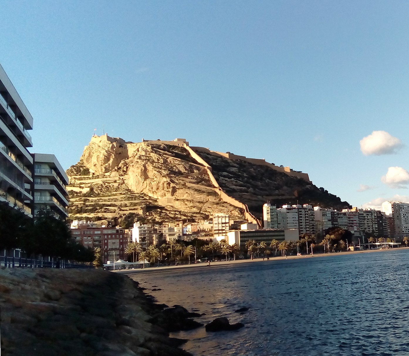 Alicante at 1024 x 768 size wallpapers HD quality