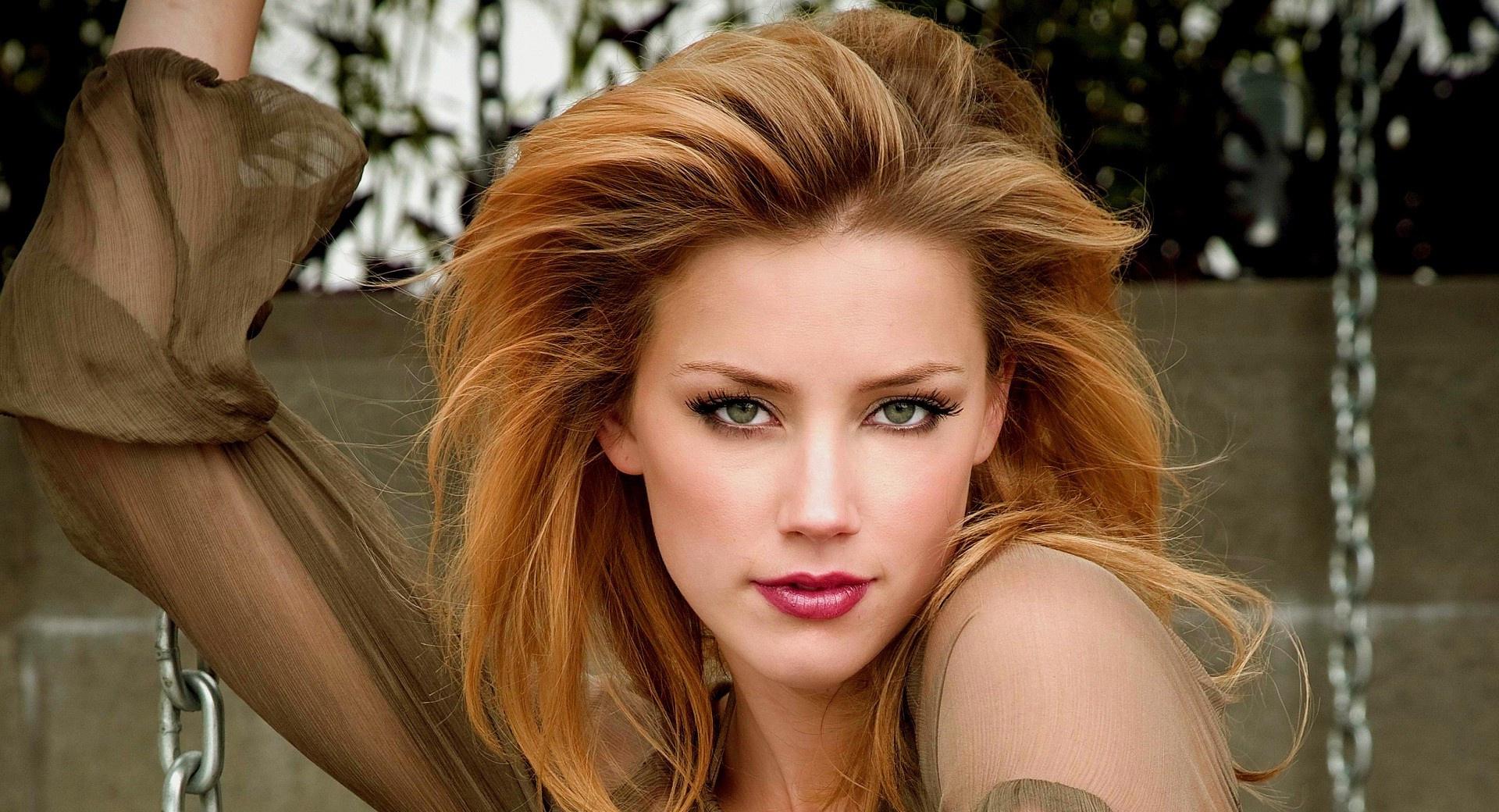 Amber Heard Pretty Face at 2048 x 2048 iPad size wallpapers HD quality