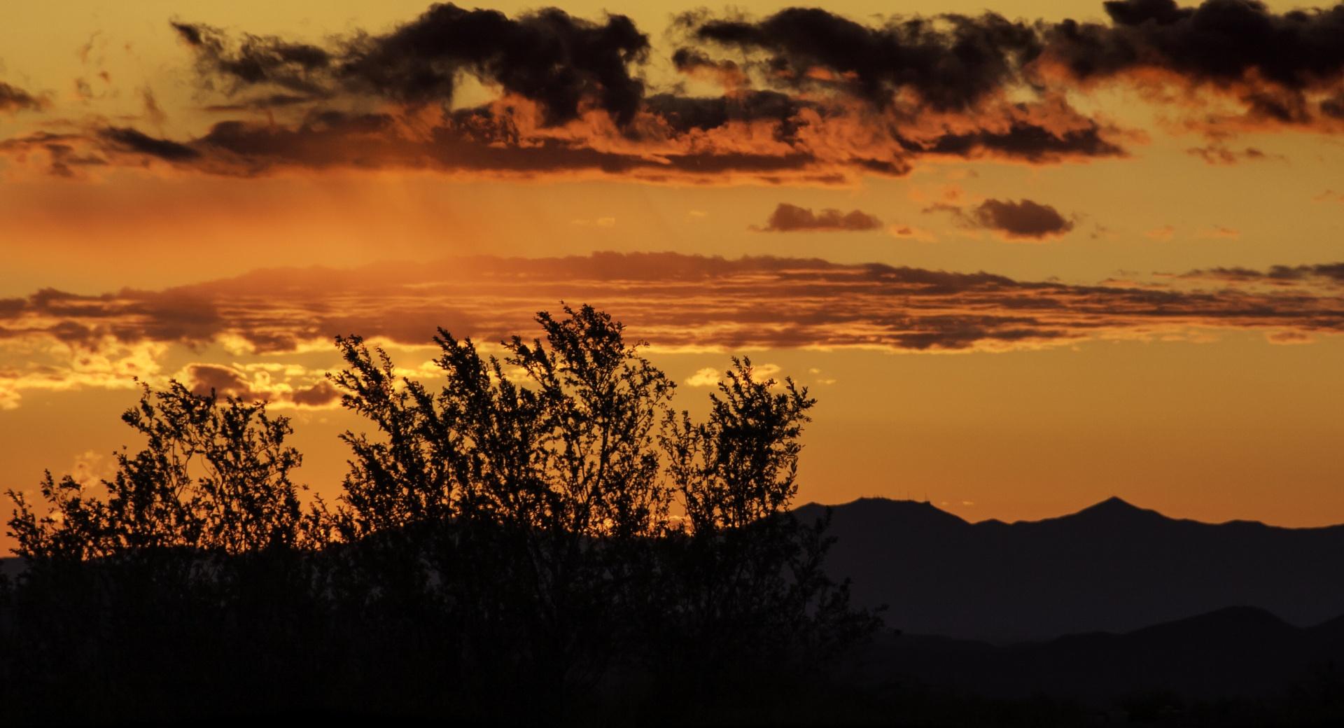Arizona Sunset Panorama at 640 x 960 iPhone 4 size wallpapers HD quality
