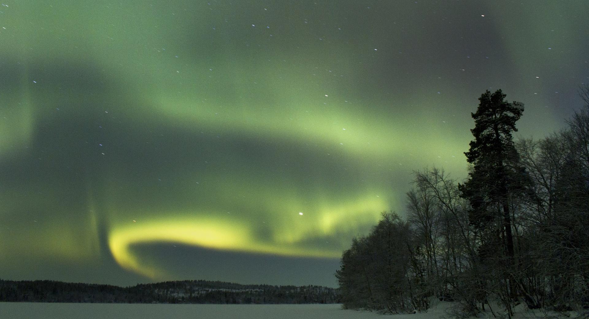 Aurora - Norway at 640 x 1136 iPhone 5 size wallpapers HD quality