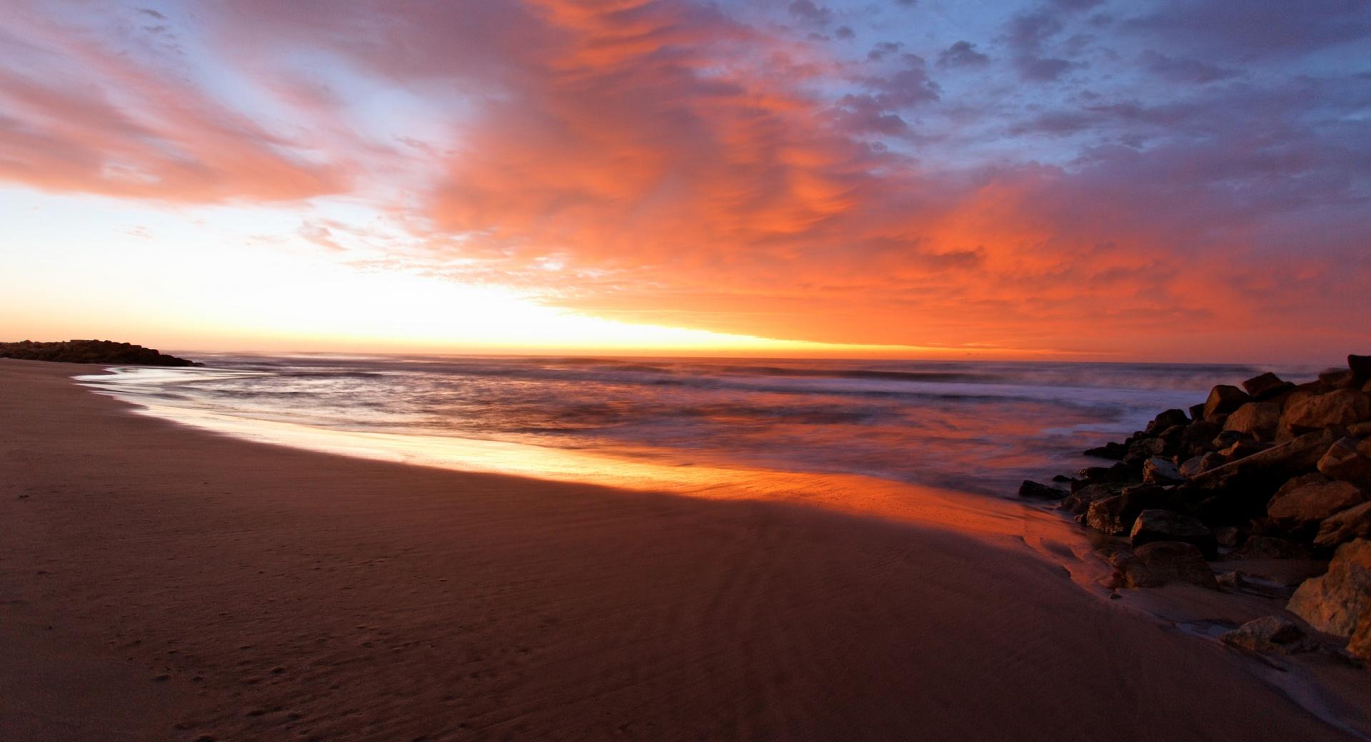 Beautiful Beach Sunset at 1024 x 1024 iPad size wallpapers HD quality
