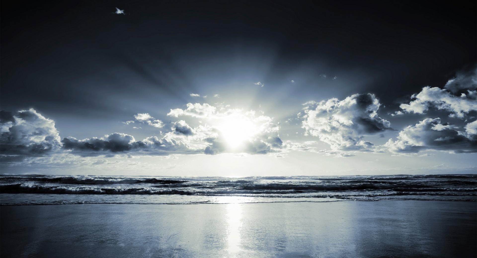 Blue Sunshine On The Beach at 640 x 1136 iPhone 5 size wallpapers HD quality