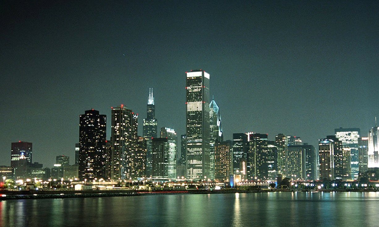 Chicago by night at 640 x 960 iPhone 4 size wallpapers HD quality